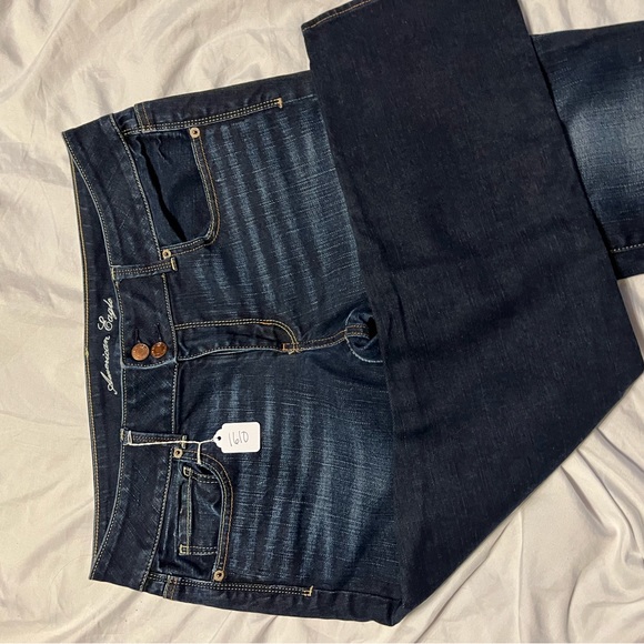 EUC American Eagle Outfitter’s denim jeans. Size 12. - Picture 3 of 8